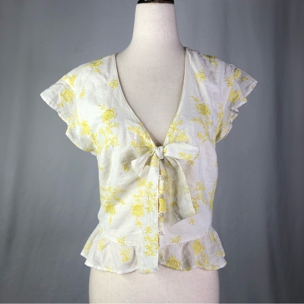 Abercrombie & Fitch embroidered blouse top white cotton yellow flowers buttons
